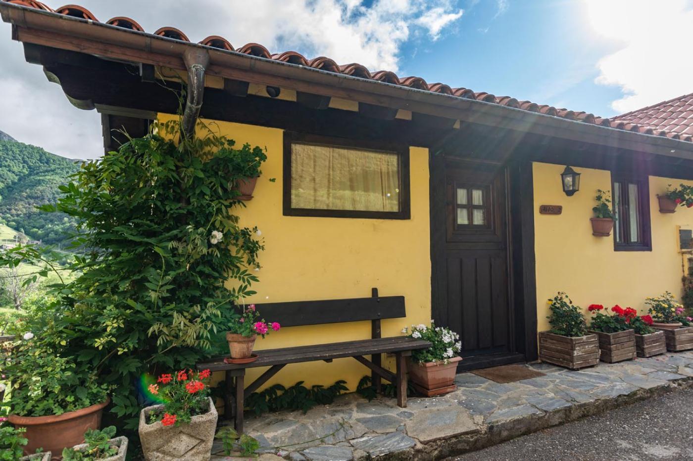 Apartamentos Rurales Los Picos De Redo Camaleño Exterior foto